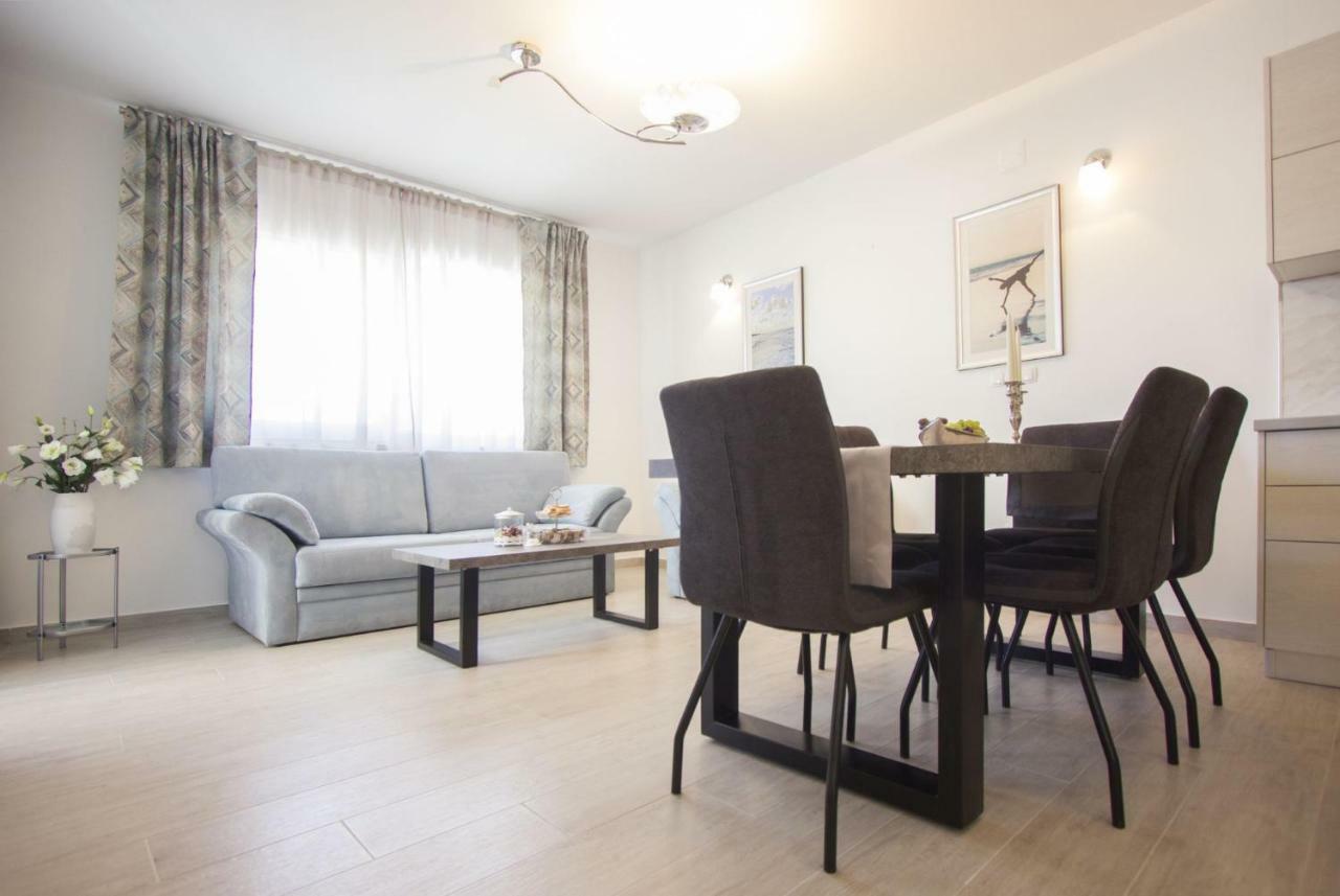 Paradise Lux Apartment Trogir Exterior photo